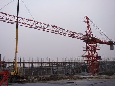 建设部关于塔式起重机安装资质的相关规定 阿