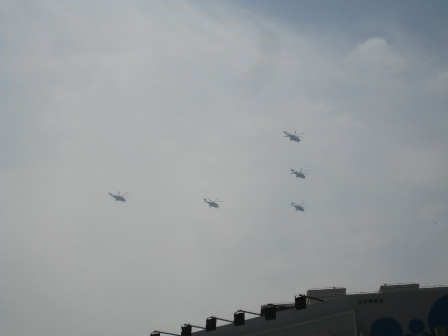空中加油,强。