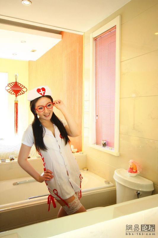 门住在楼上的大胸<em>女邻居</em>,<em>搞</em>得我气喘吁吁热汗
