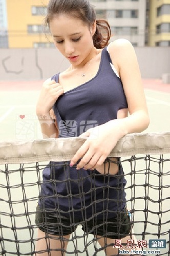 网球宝贝拍盛夏清凉运动写真图片