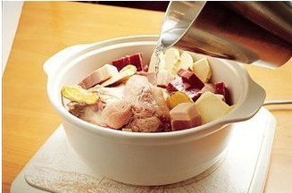 舌尖上的中国:腊味飘香腌笃鲜 - 阿里巴巴食品