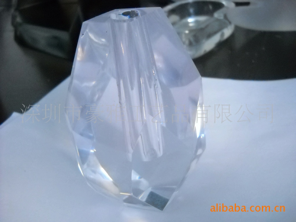透明冰块罩子 上一个 下一个 举报 采用高透明度树脂制作,又称为
