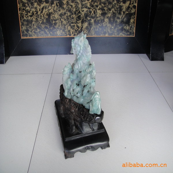 我想拍摄翡翠珠宝商业图片,需要使用什么专业