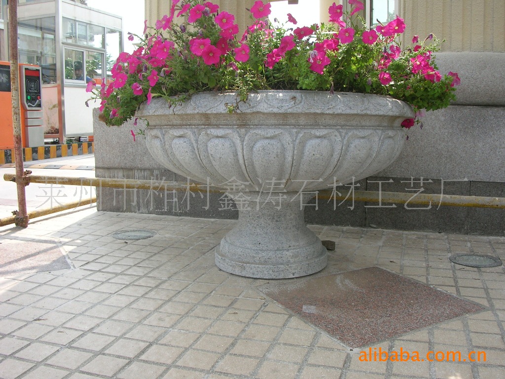 厂家加工黄锈石广场雕塑花盆 花钵 双层花盆 各种花盆