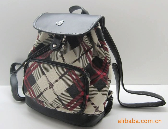 秋冬新款时尚休闲高档女包批发代理韩国<em>小熊</em>维