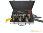 ��Ӧ14����ԺУר��ѧ����װ����ε�