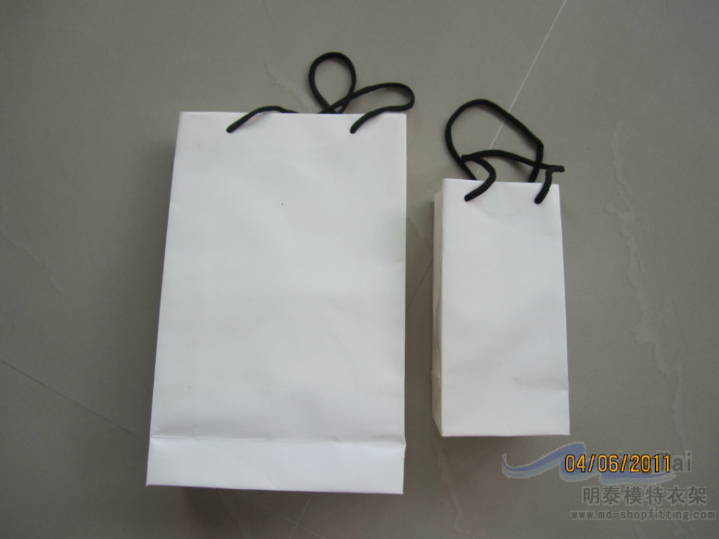 生产供应各种商品纸袋 购物袋 礼品袋图片,生产