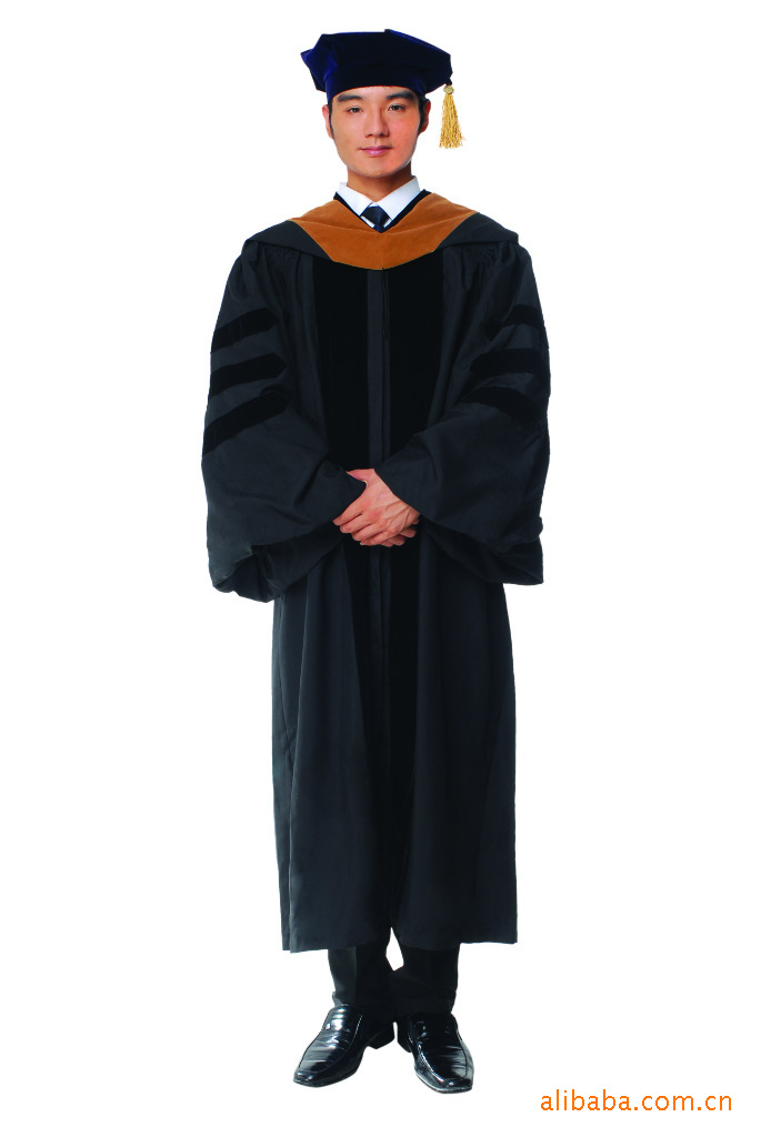 服,加拿大硕士学位服 学位服简介 规定学位服由学位帽,流苏,学位袍