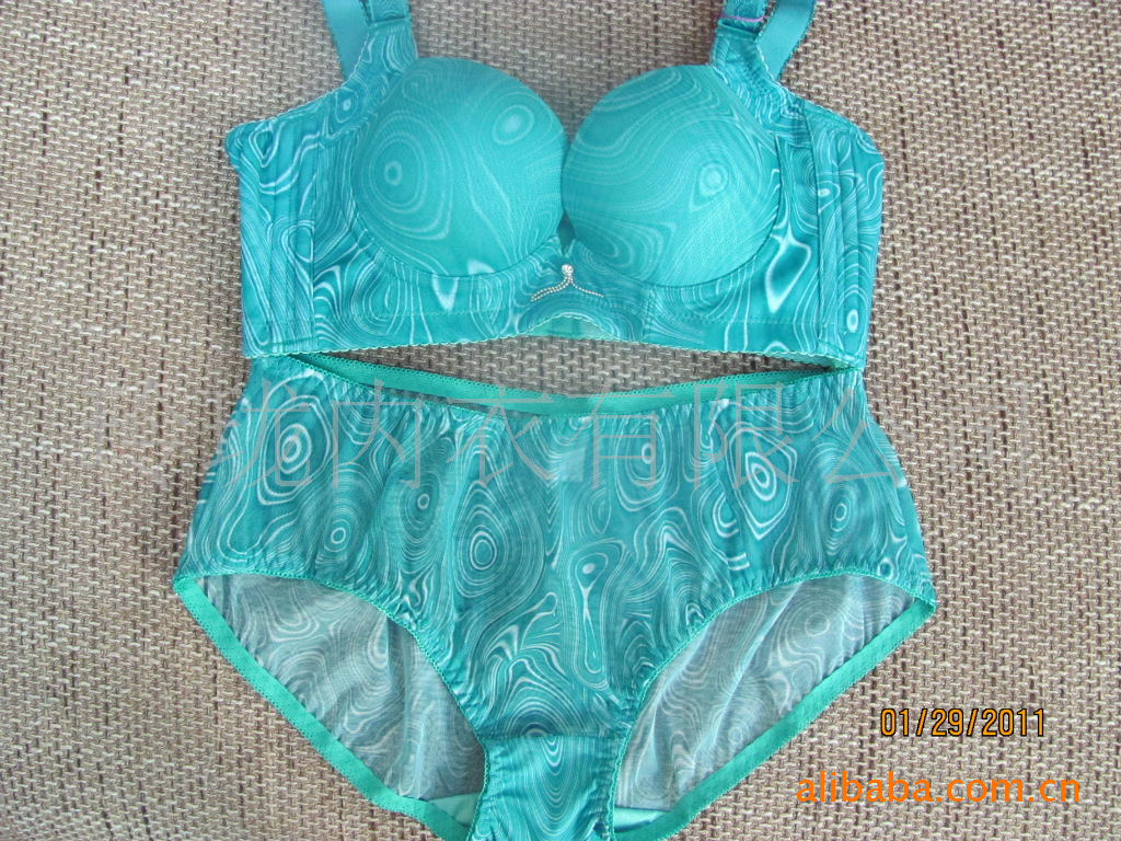 <em>文胸</em>-批发供应兰色水波纹<em>文胸套装</em> 内衣 <em>塑身</em>内