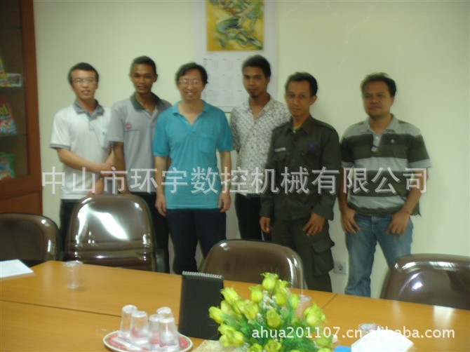 厂家直销新型直线导轨中走丝线切割  精密高速线切割 闪电发货