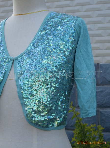 女式开衫短款<em>夏装</em>薄毛衣、钉珠<em>小马甲</em>坎肩毛衫