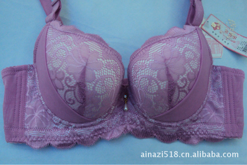 厂家直销 <em>文胸</em>批发 内衣套装 聚拢型<em>文胸</em> <em>著名</em>品