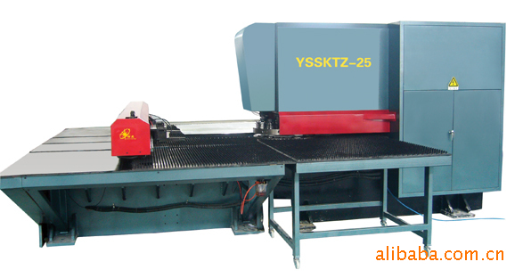 “听语＋” 风险！小区窨井盖呈现大“窟窿”