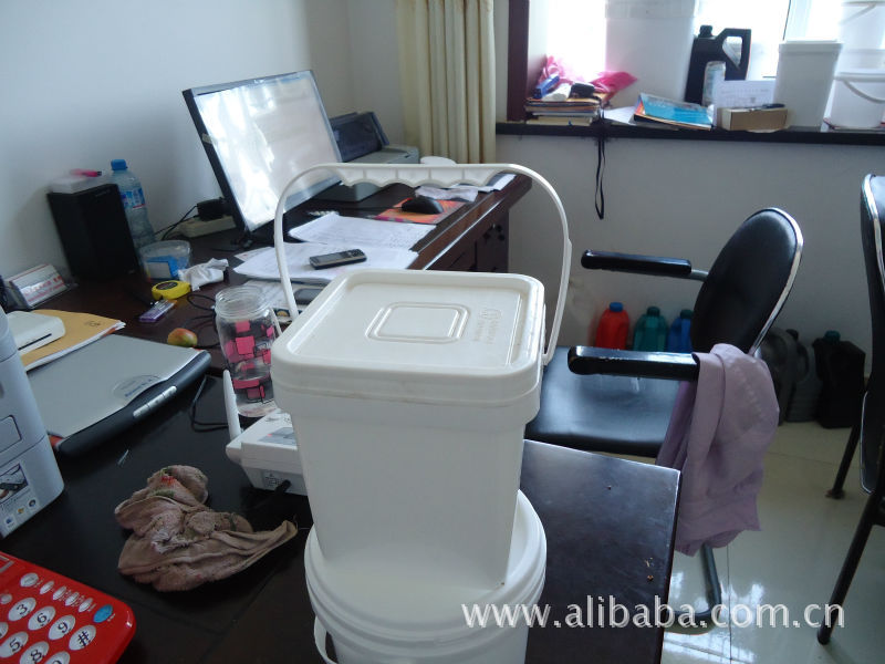 2L塑料桶2L方形塑料桶2L食品化工塑料桶图片