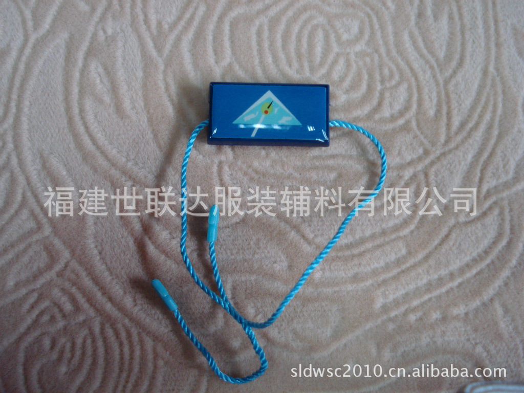 【五金吊粒、铝吊粒、滴胶吊粒、塑料吊粒一次四川天虎中心钻图片