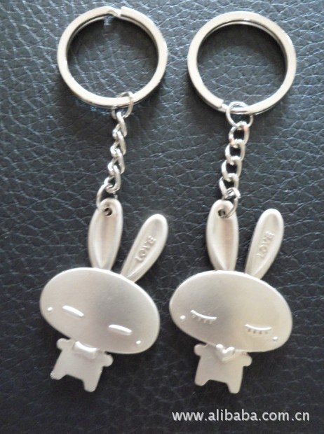 可爱流氓兔情侣钥匙扣 可印公司LOGO标志 婚