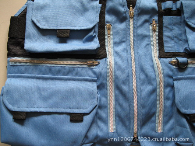 【<em>厂家</em>直销批发各种<em>马甲</em>,救生衣,猎装和箱包】