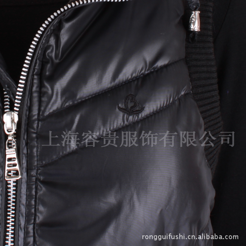 【秋冬季新款<em>中老年</em>服装<em>带帽马夹</em> 妈妈装保暖