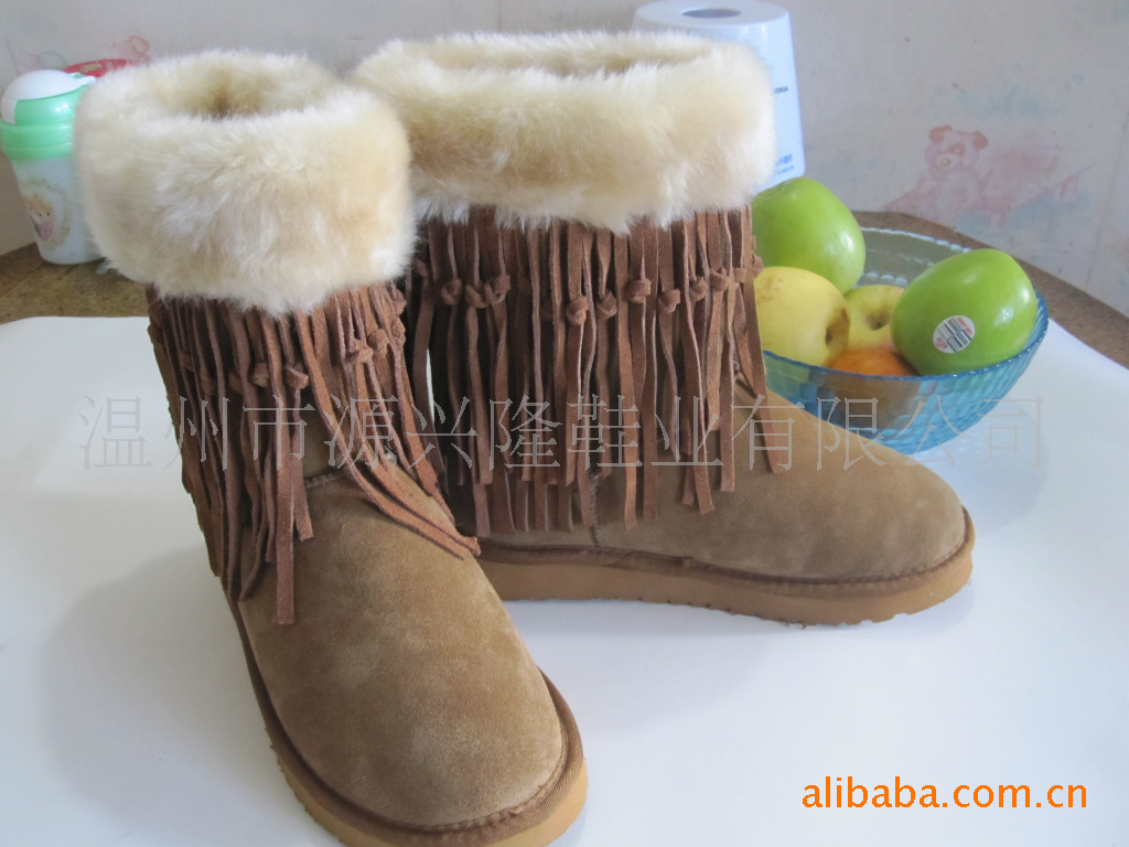 厂家批发品牌特价雪地靴5835
