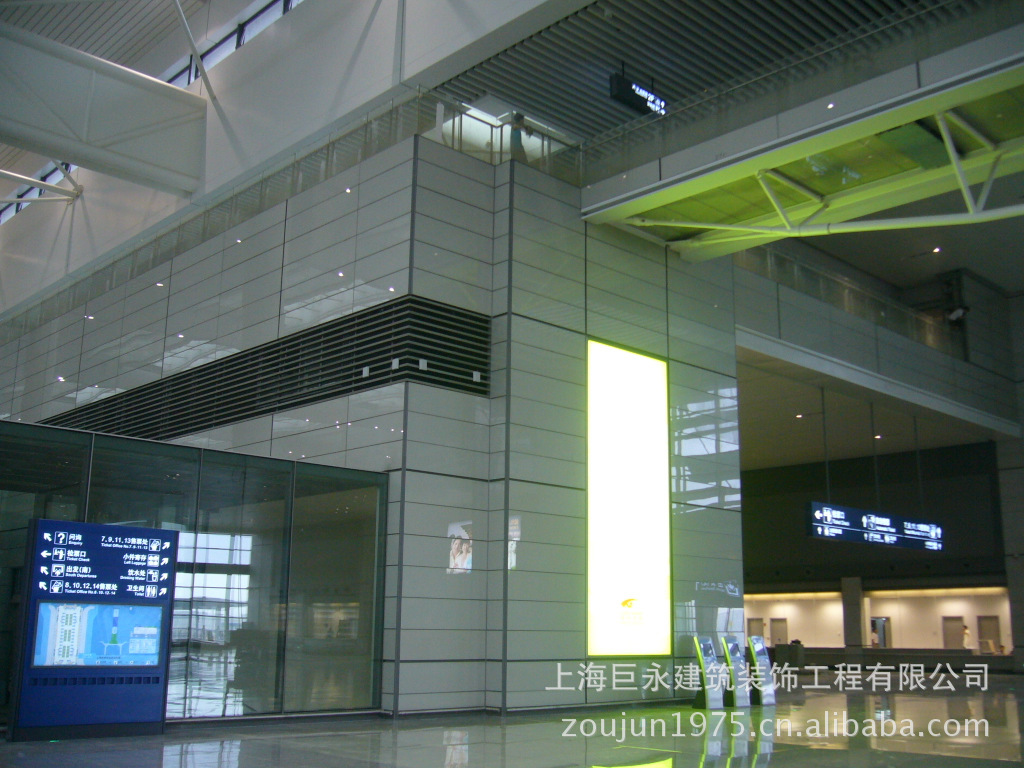 地铁,宾馆,写字楼,商产品中心 土木工程建筑 > 彩釉玻璃空调出风口