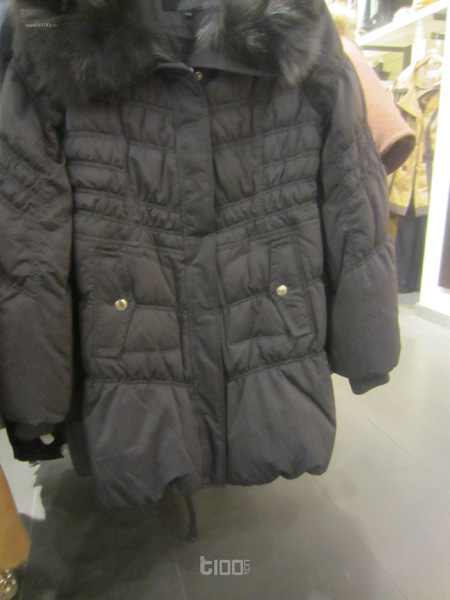 <em>杭州万象城</em>购物中心Vero Moda<em>女装</em>羽绒服实拍