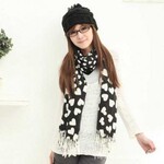 ������б��ӡ���ڵװ�����Χ�� �����ﶬ������Ů�ɰ�Χ������