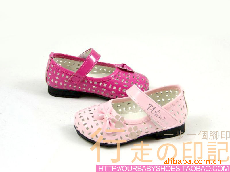 可爱蝴蝶鞋 洞洞鞋 方口单鞋 女童凉鞋 单鞋 3色