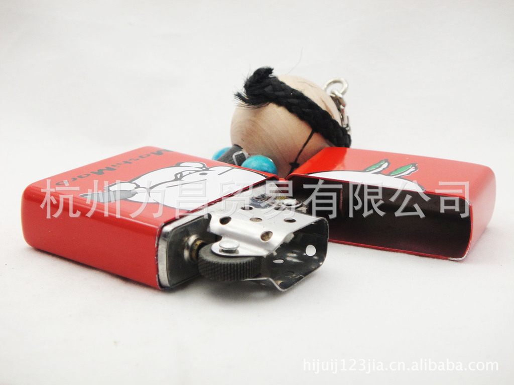 创意打火机卡通打火机流氓兔煤油打火机大红色