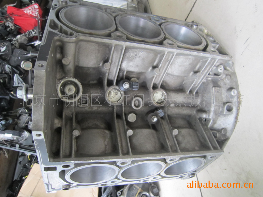 L350、221 S350 272空缸体及全车拆车件图片