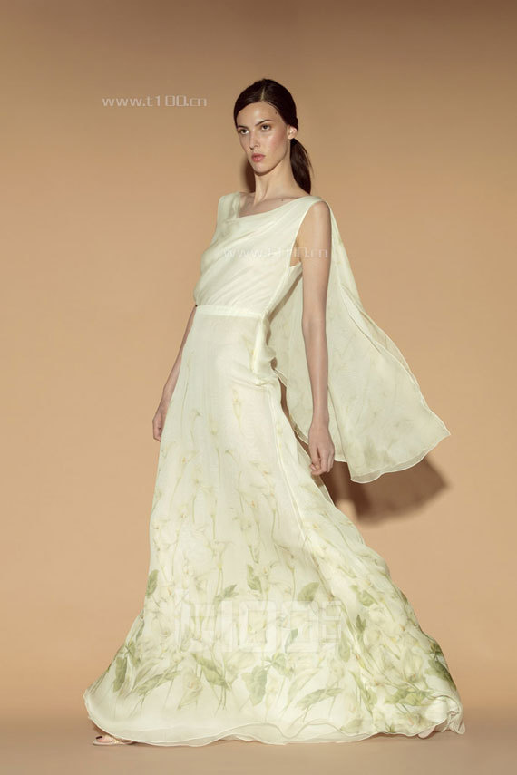 2012早春<em>Valentino</em>高级<em>女装</em>晚礼服系列 - 阿里