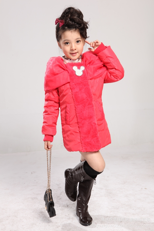 正品 <em>飞翔</em>天使 2011新款韩版冬季女童<em>外套</em> 中大