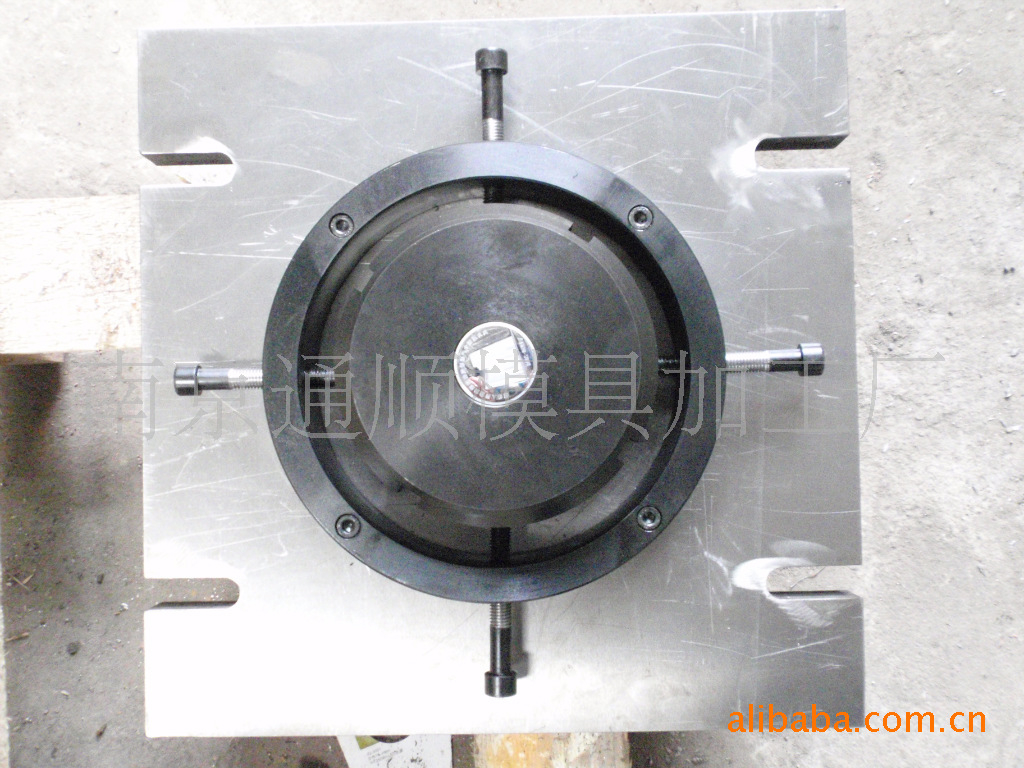 制造纪念币的液压机改造装置图片,制造纪念币