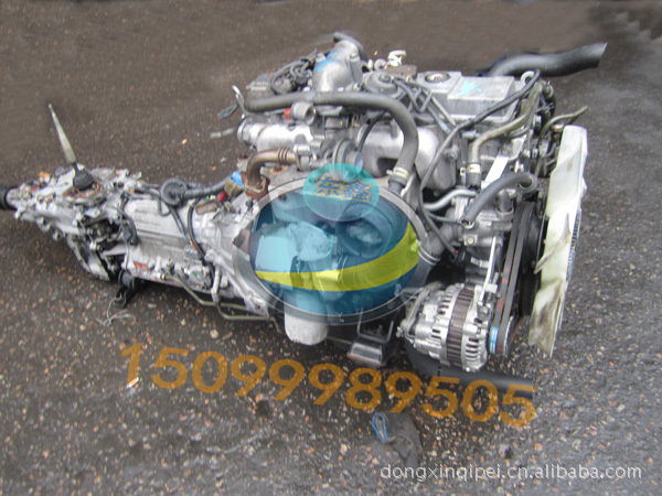 【三菱吉普发动机4M40与变速箱及分动箱总成