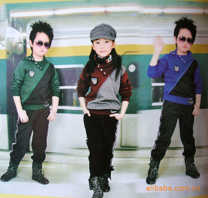 供应2011超级酷酷男童装 每款精挑款式让男孩