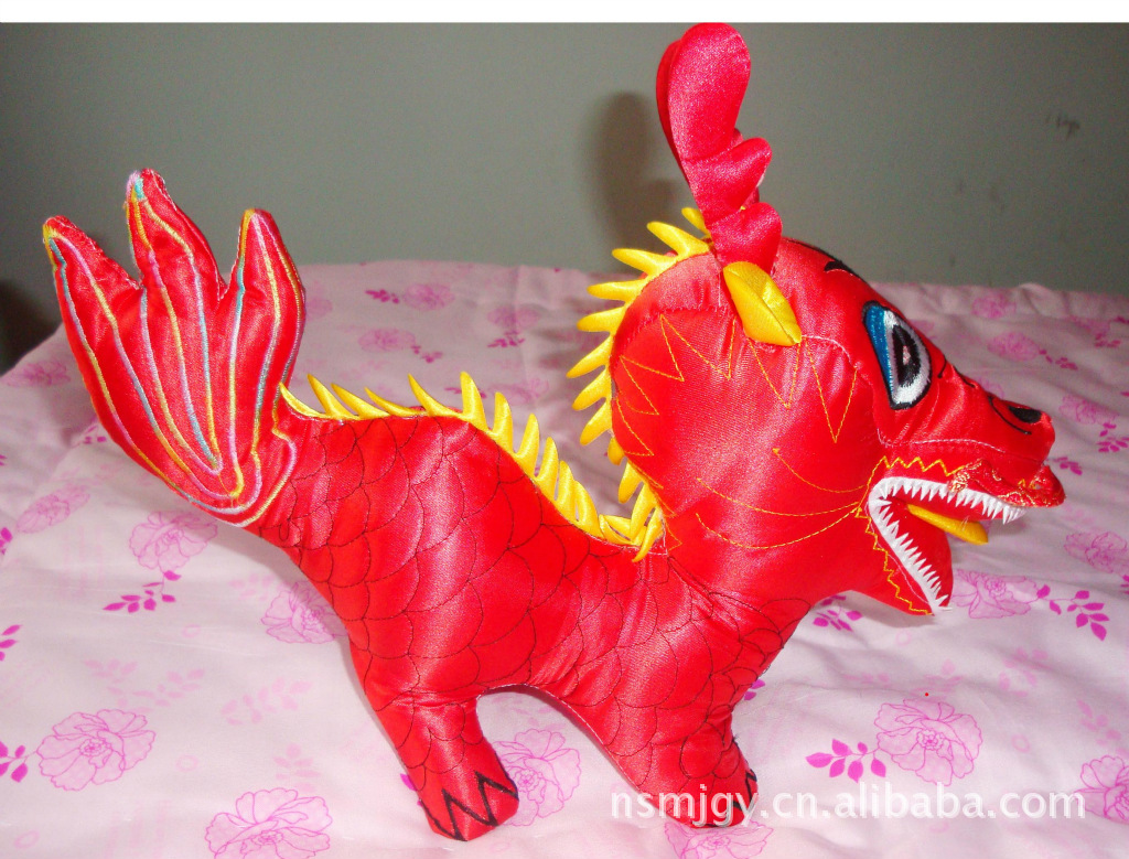 中国龙 布艺龙 龙工艺品 布工艺品 龙公仔 龙玩具 刺绣龙宝宝挂件图片