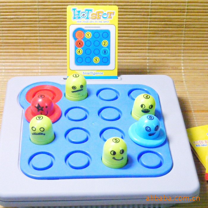 【飞碟迷宫40张脑力挑战卡开发儿童智力玩具