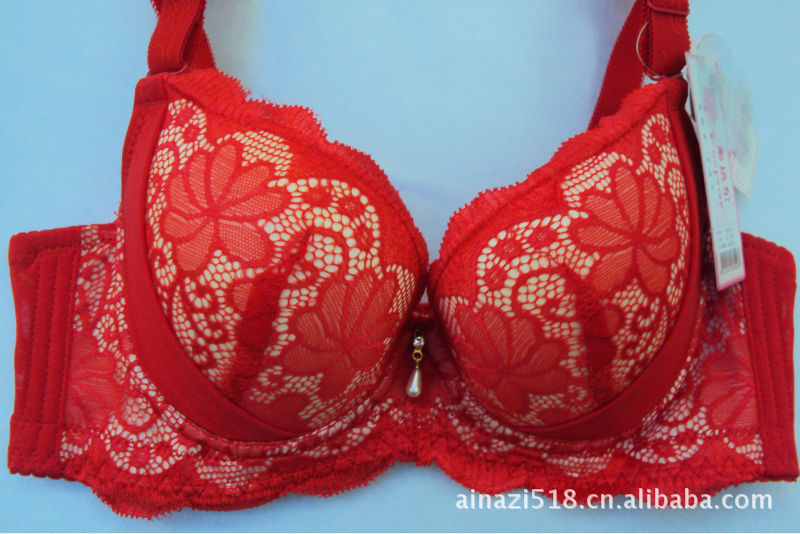 厂家直销 <em>文胸</em>批发 内衣套装 聚拢型<em>文胸</em> <em>著名</em>品