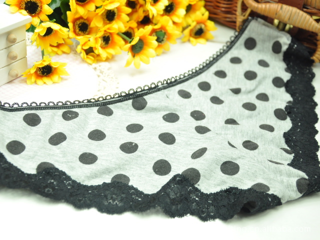 【<em>外贸尾单内裤</em> 日单女士<em>内裤批发</em> 纯棉蕾丝花