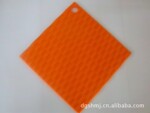 ��Ӧ�轺���ʸ����͸��³������棨����ģ��