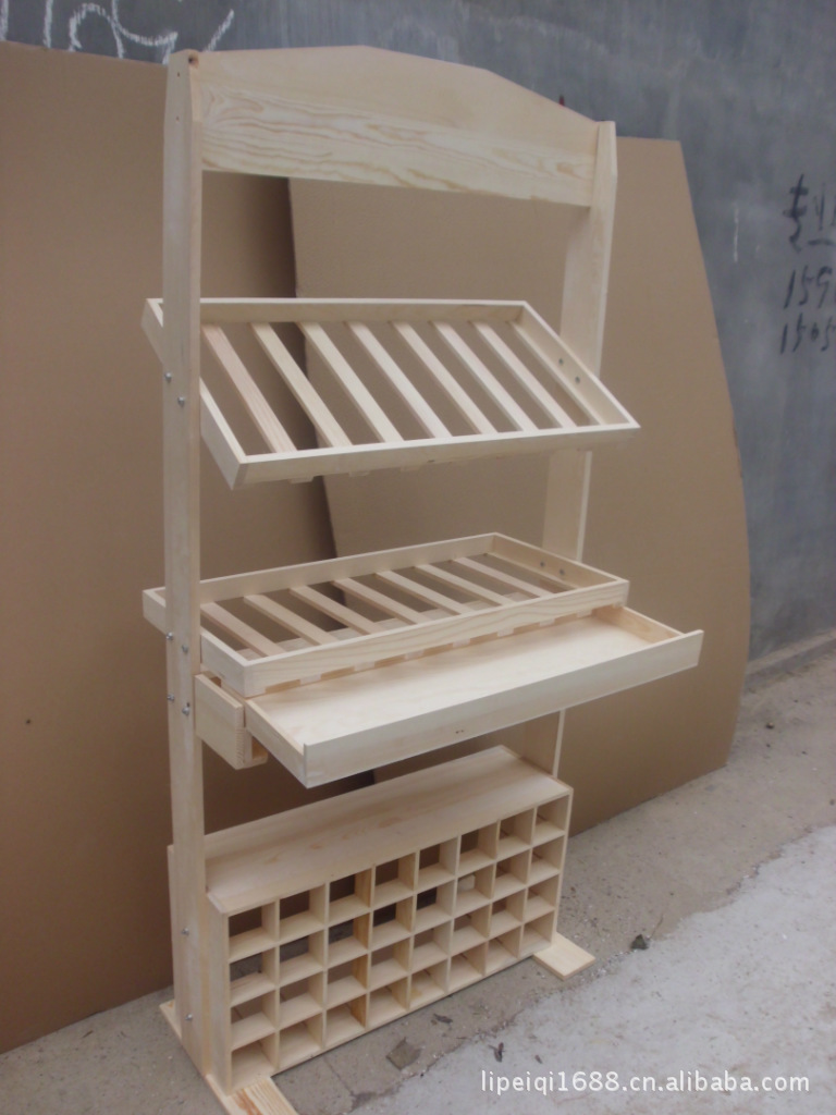 专业生产供应木制红酒展架、酒盒、酒桶、相框