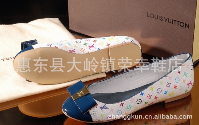 外贸原单 新款|<em>三彩</em>真皮<em>女鞋</em>胡蝶结平底单鞋芭
