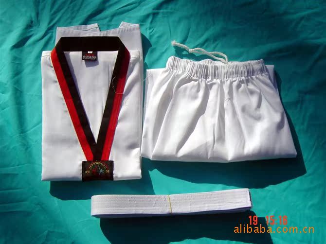 河北定州供应 跆拳道服装 厂家直销 图片