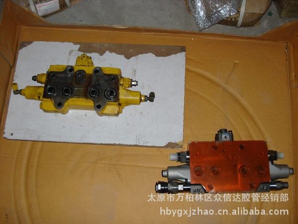 工程机械配件-长期供应破碎锤管路 管路安装 管