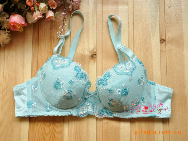 【批日单黛安芬三件<em>套</em> <em>外贸原单</em> 性感女士<em>文胸</em>