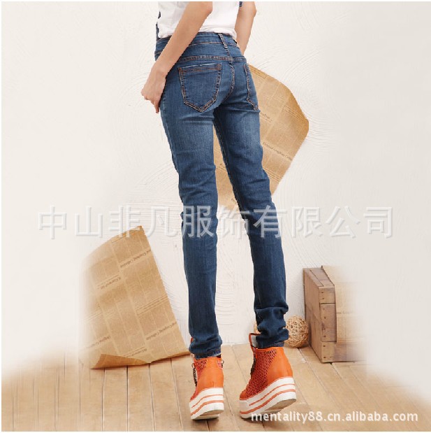 爆款牛仔背带裤 中山牛仔连体裤批发