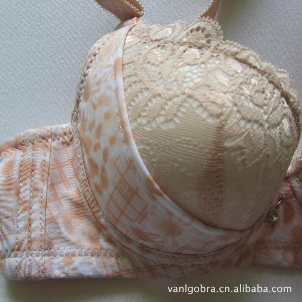 美卡琪经典少妇<em>内衣文胸</em>印绣花结合深V聚拢曲