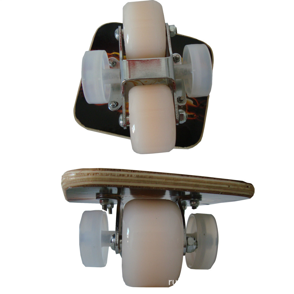 【枫木漂移板辅助轮活力板游龙板分体板批发】