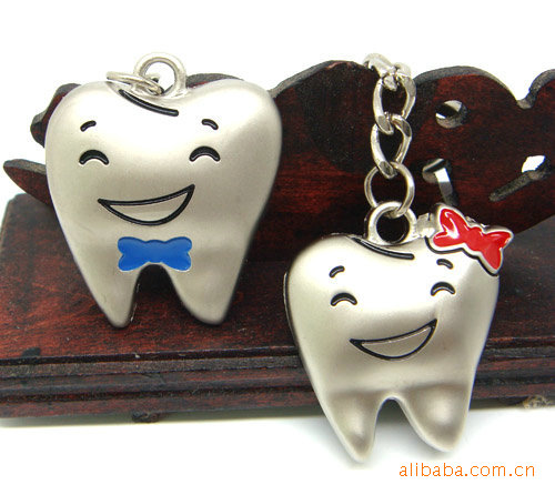 【可爱牙兄牙<em>妹</em>情侣钥匙<em>扣</em> 五金饰品精品 微笑