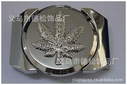 供应功能多样旋转吊坠式附带打火机型,精美活动摁扣式皮带头