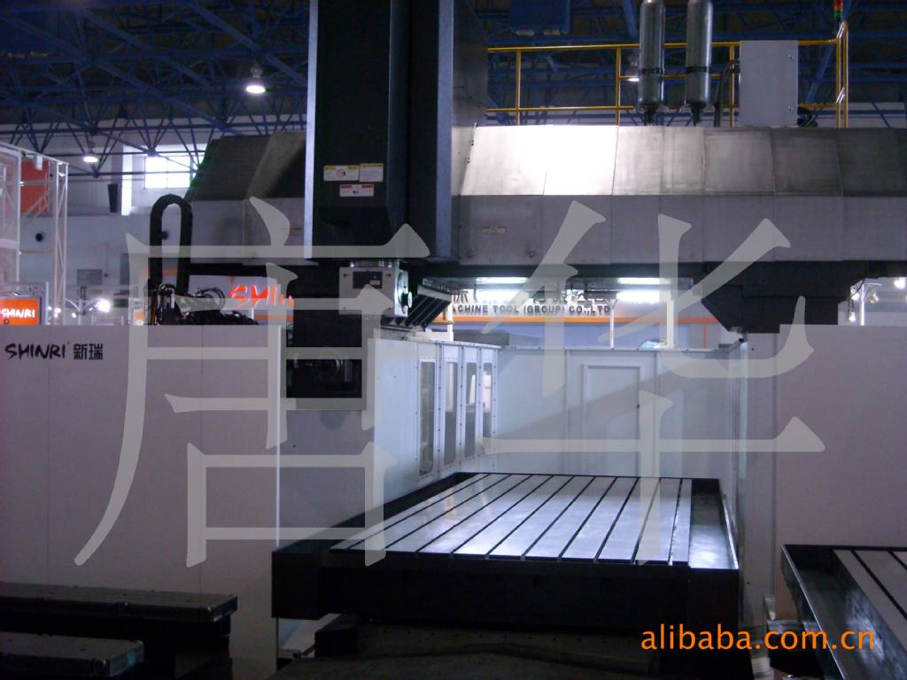 双交换工作台五面体加工中心图片_7